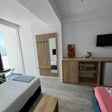 Apartment Anila's Triple With Grand Terrace Sarande