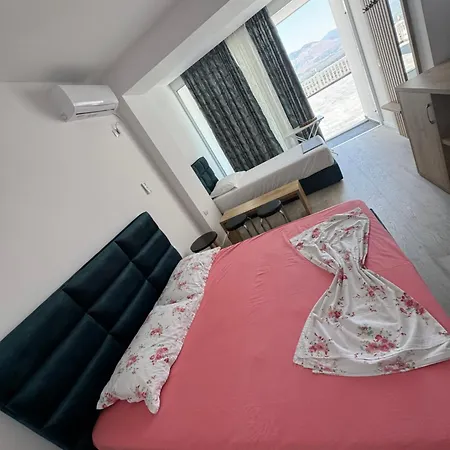 Anila's Triple With Grand Terrace